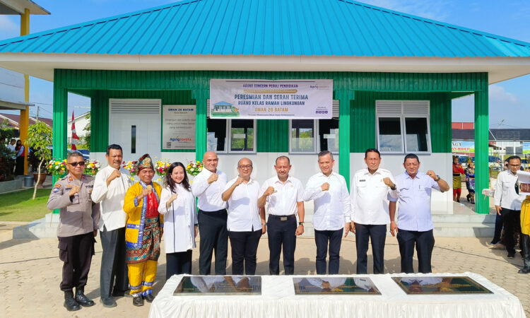 CSR Bangunan Daur Ulang di SMA 26 Batam 1